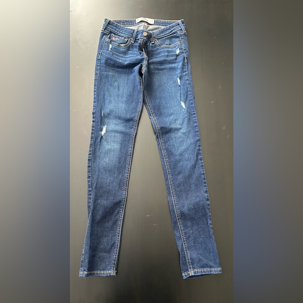 Hollister Dark Wash Distressed Jeans - Size 28